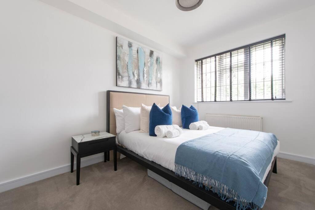 2 Bedroom Modern Urban Sanctuary 1Cc - Cherrydeal 런던 외부 사진