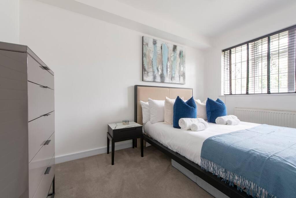 2 Bedroom Modern Urban Sanctuary 1Cc - Cherrydeal 런던 외부 사진