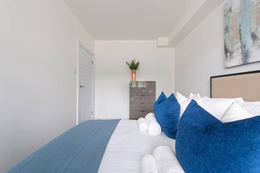 2 Bedroom Modern Urban Sanctuary 1Cc - Cherrydeal 런던 외부 사진