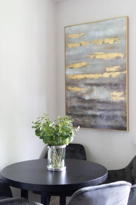 2 Bedroom Modern Urban Sanctuary 1Cc - Cherrydeal 런던 외부 사진