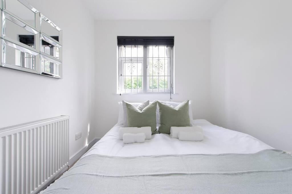 2 Bedroom Modern Urban Sanctuary 1Cc - Cherrydeal 런던 외부 사진